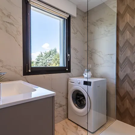 Appartamento Balcon Vue Mont-veyrier, à 2 Pas Du *